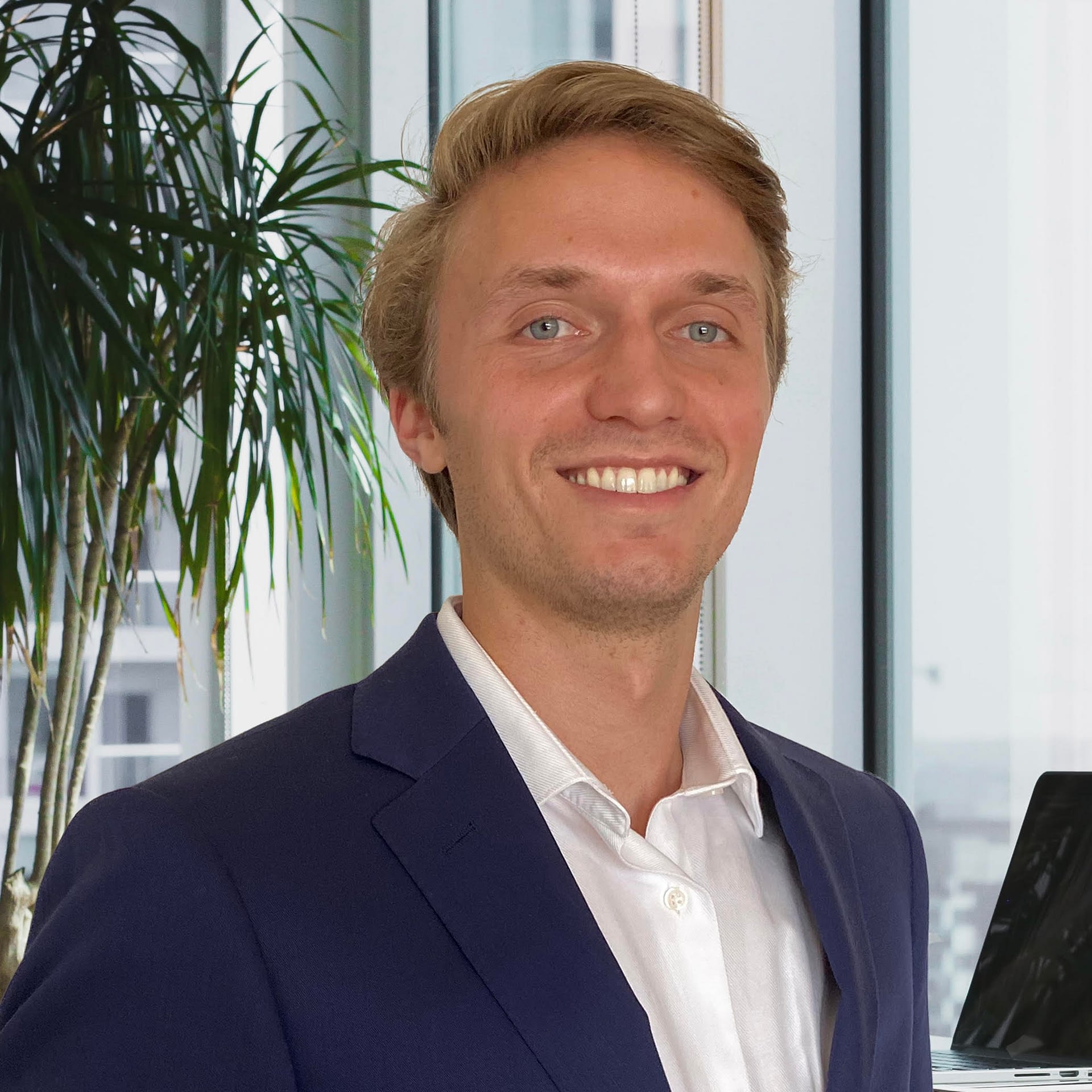 Our Team : Impact Investing Consulting Experts